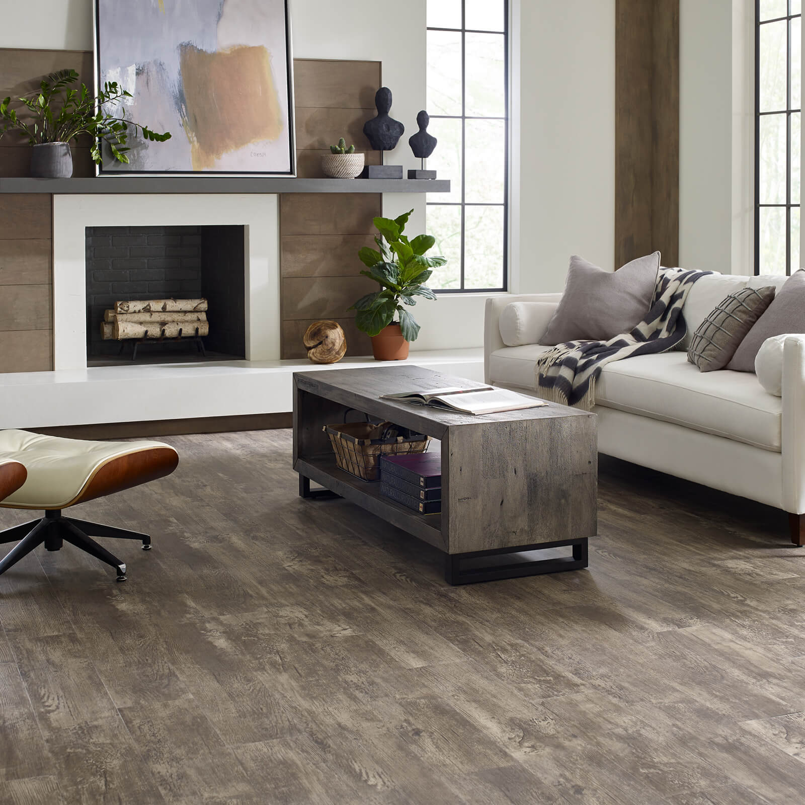 paramount-plus-vinyl-flooring | Dehart Tile